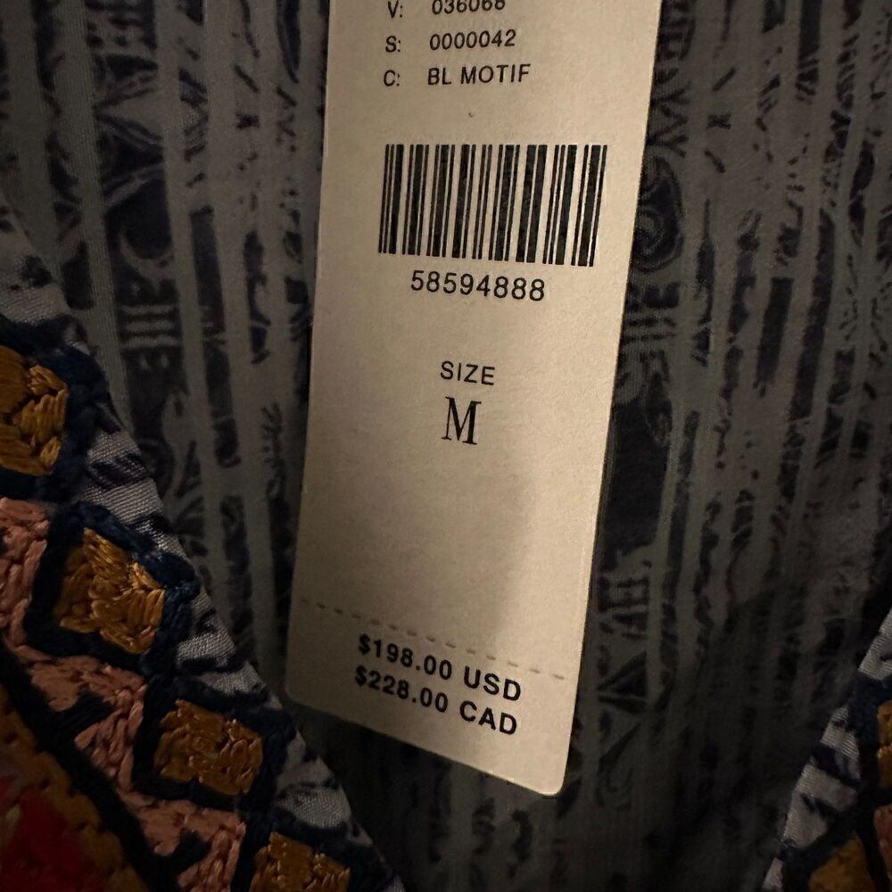 Anthropologie Bhanunu by Jyoto Blue Floral Embroidered 3/4 Sleeve V-Neck Tunic M - Picture 11 of 11